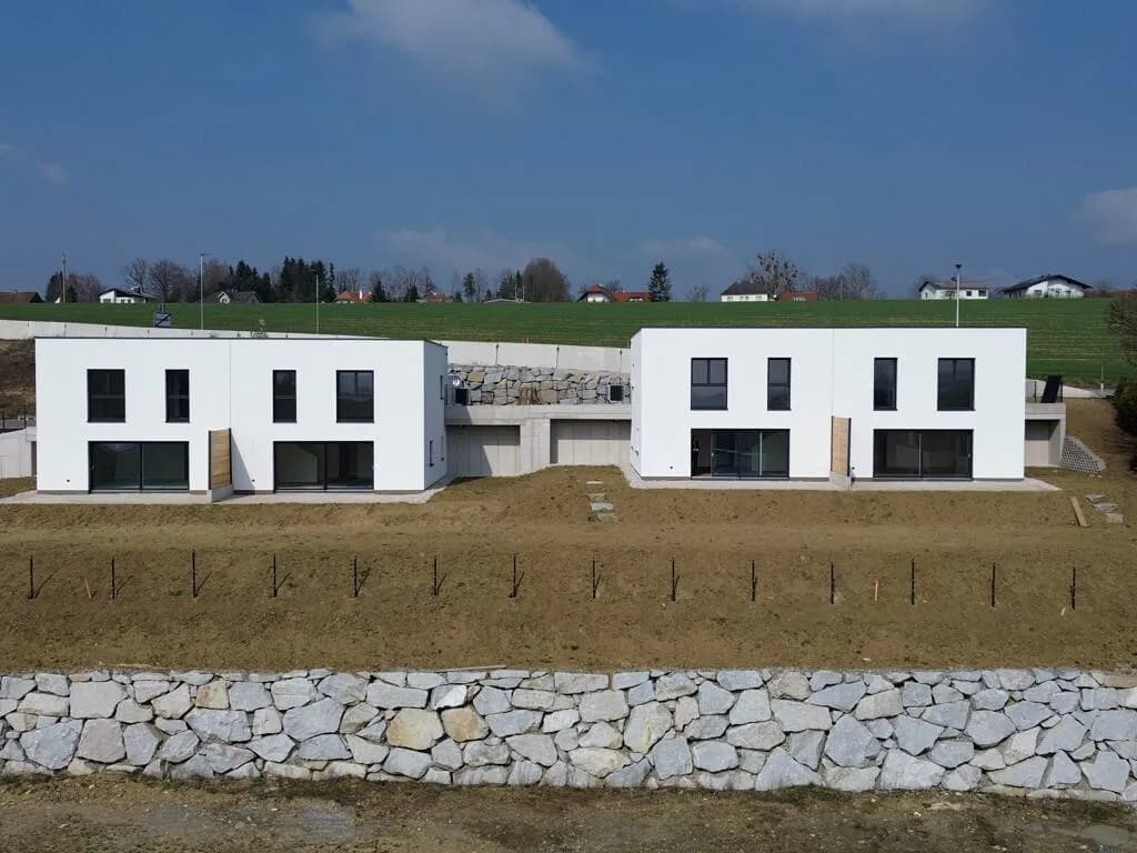 Schlüsselfertig - Neubau-Doppelhaushälfte mit Panorama-Blick - Kremsmünster!