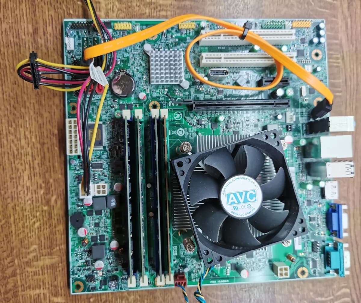 LENOVO Mainboard inkl. Core i7 Prozessor und 14 GB RAM