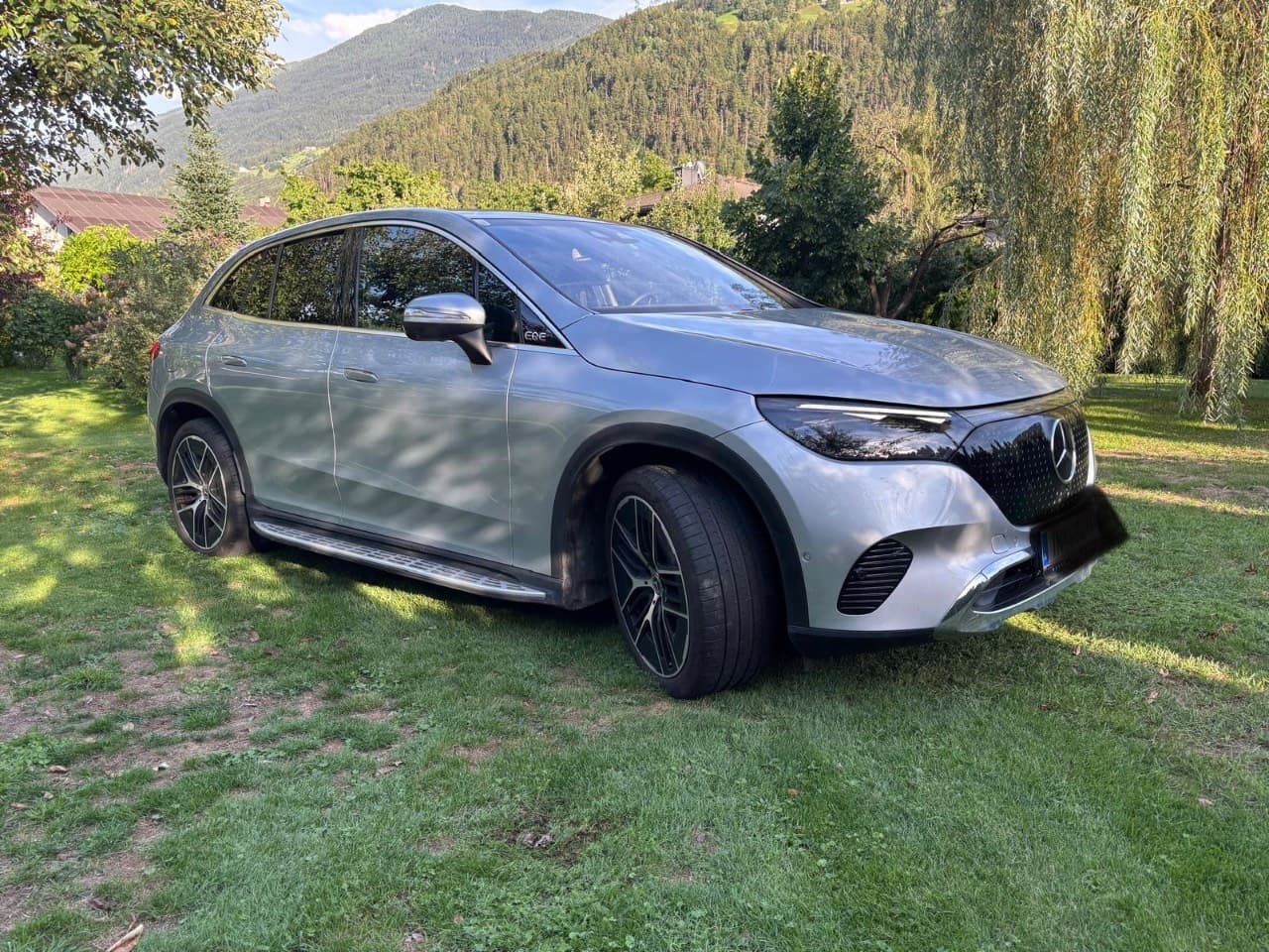 Mercedes-Benz EQE-Class SUV (2024)