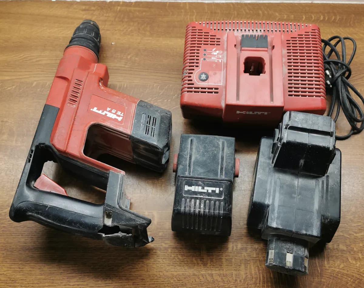 HILTI Akku-Schlagbohrhammer TE 5A