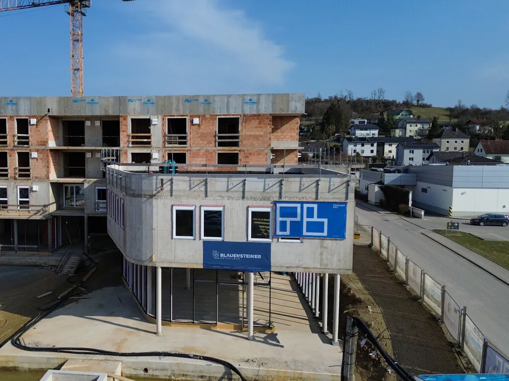 „Wo Kompetenz auf zentrale Lage trifft – Bürofllächen im Neubauprojekt Straßham“ - Bild 1