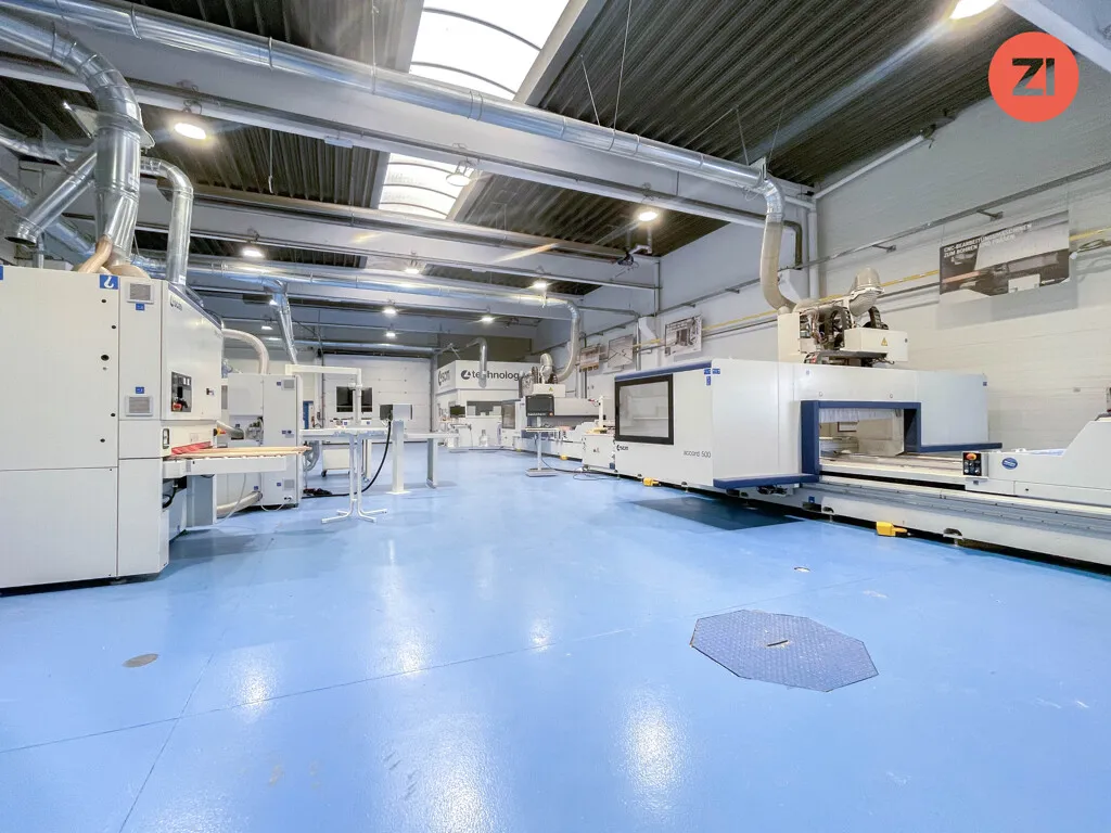 TOP AUTOBAHNANBINDUNG zw. Wien und Salzburg - beheizbare Halle mit Bürofläche zu mieten - Bild 1