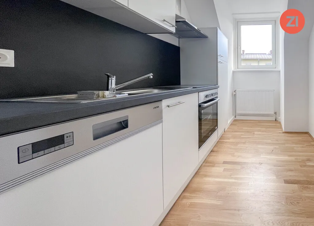 Helle 3- Zimmer Wohnung inkl. möblierter Küche und Balkon - Linz - Bild 1
