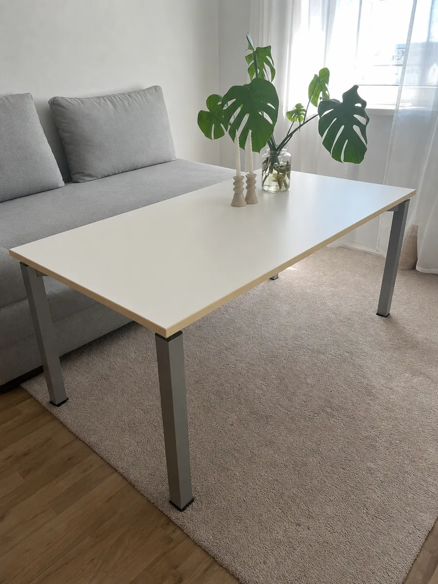 Bürotisch, höhenverstellbar