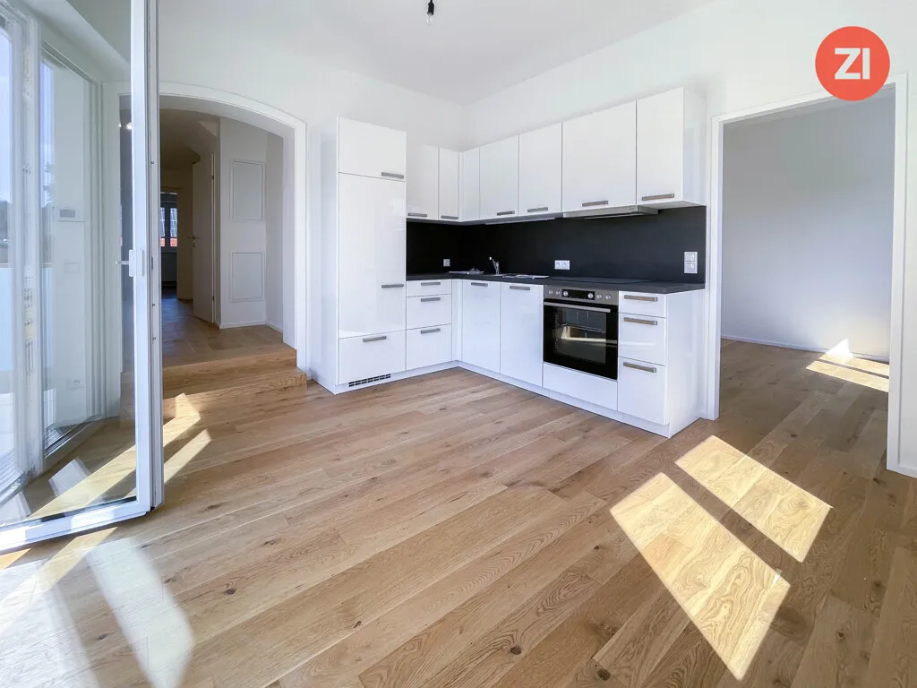 Erstklassige 5 Zimmerwohnung - mit Küche und Balkon