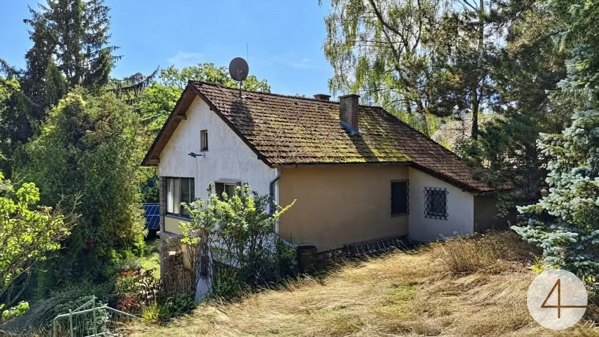 Wohnen im Grünen vor den Toren Wiens – 2.296 m² Bauland mit Altbestand - Bild 1