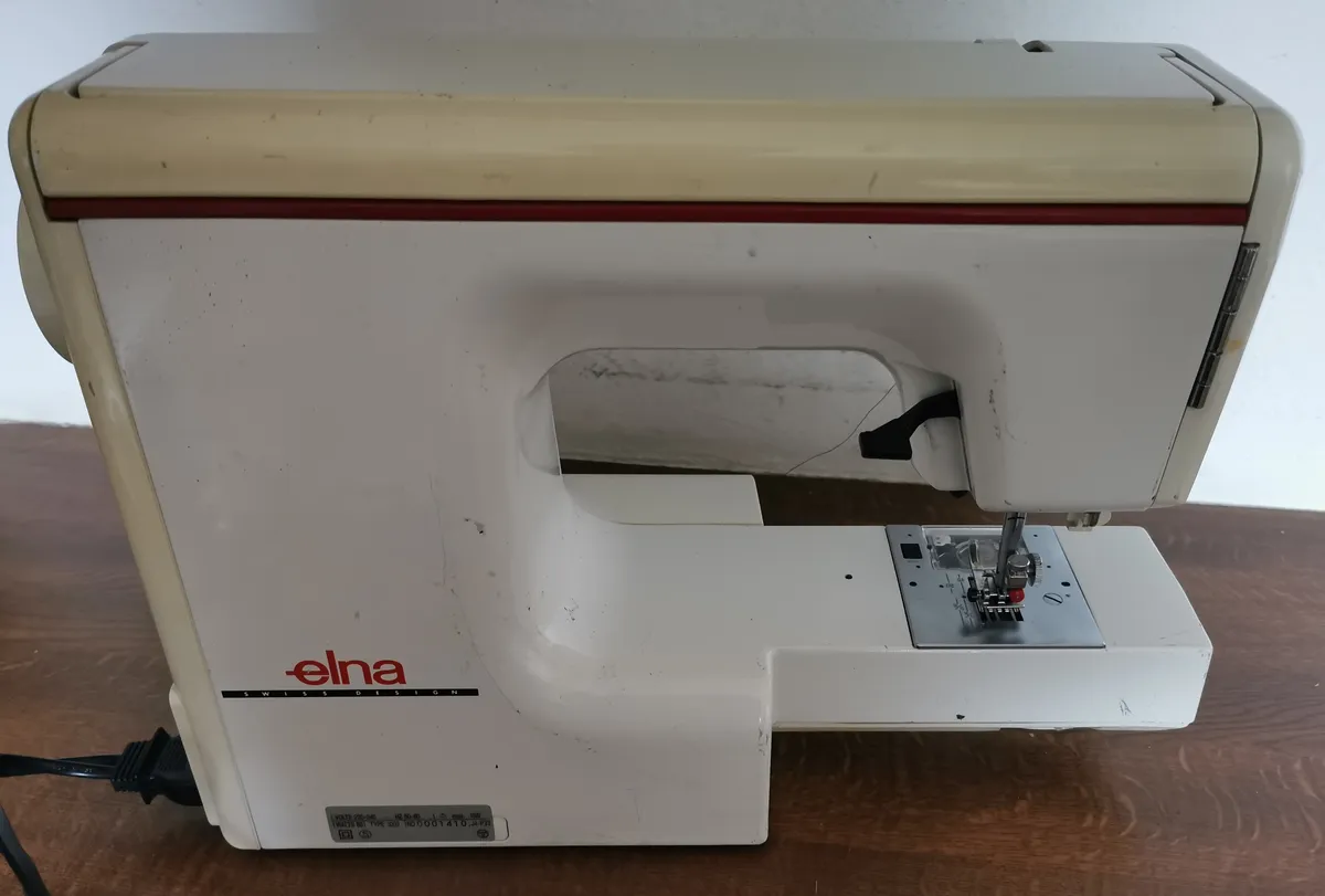 ELNA  Nähmaschine 3002