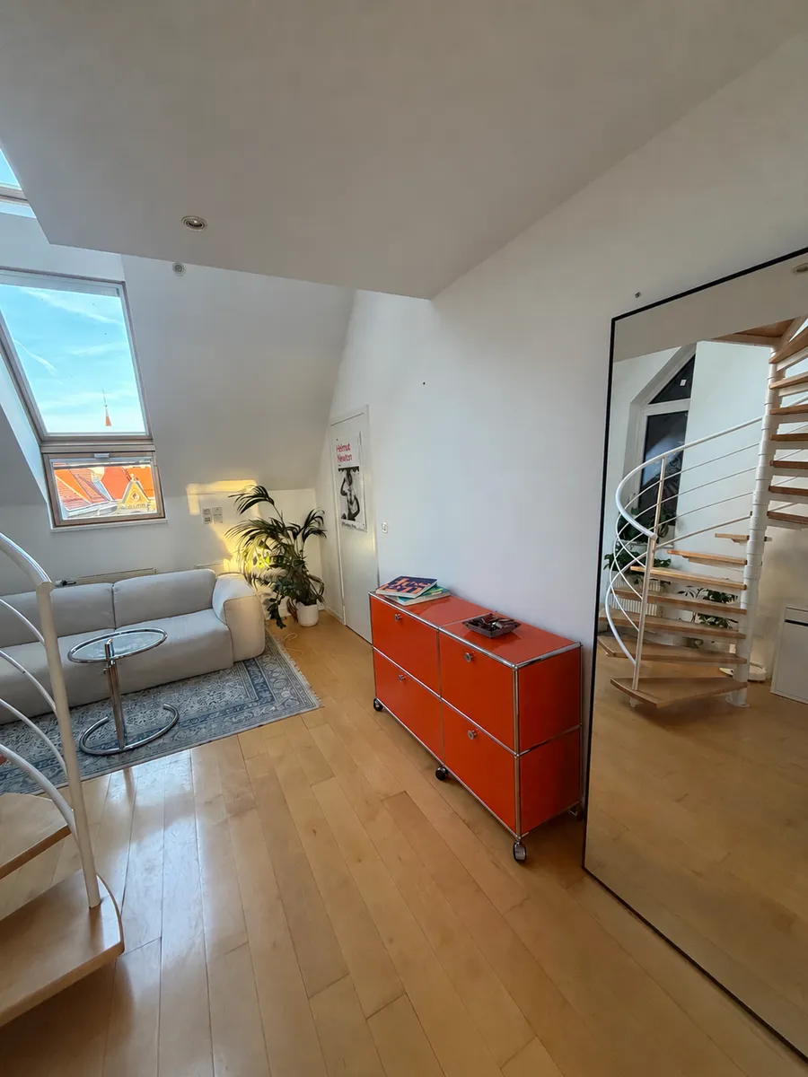 Nachmieter gesucht · Helle Dachgeschoss-Maisonette · 62 m² · Nähe AKH