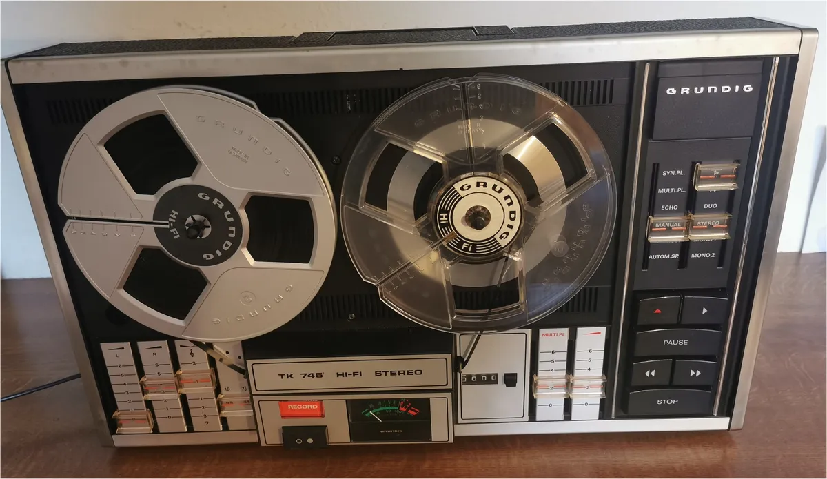 GRUNDIG Tonbandgerät TK 745 - image 1