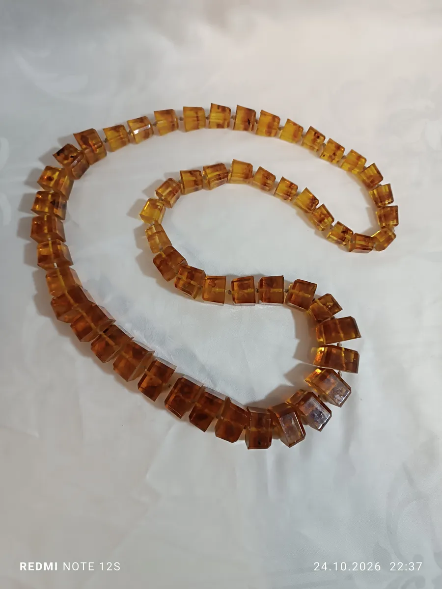 Unbenutzt, Wunderschöne, massive Bernstein-Kette – Echte Bernstein-Würfel (147g)🌱