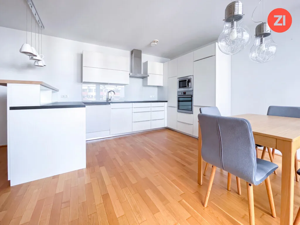 Schöne teilmöblierte 2- Zimmer Wohnung mit Balkon zum Innenhof - Kaisergasse Linz